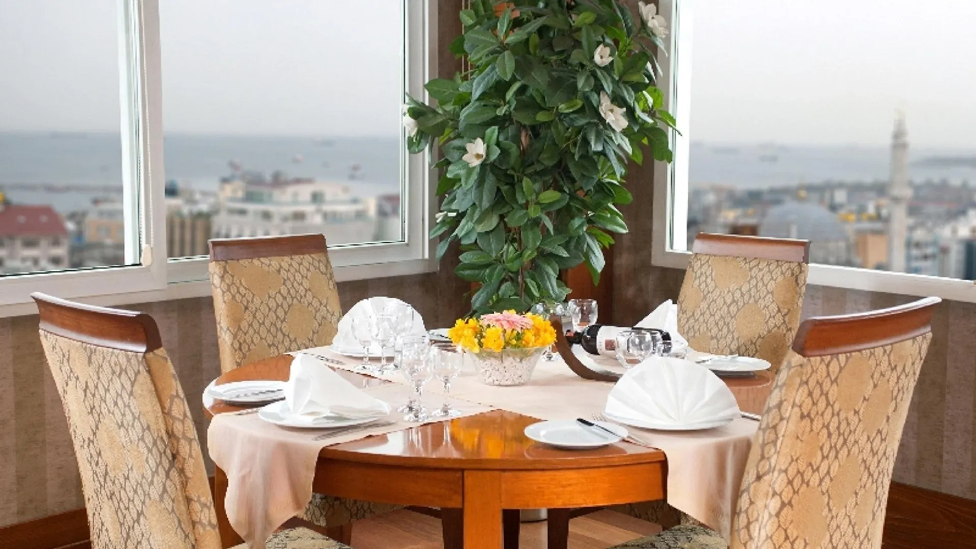 ****  Oran Hotel Estambul Turquía