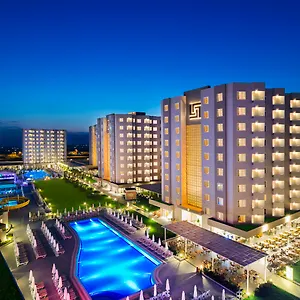 Hotel Grand Park Lara