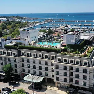 Wyndham Grand Kalamis Marina Estambul